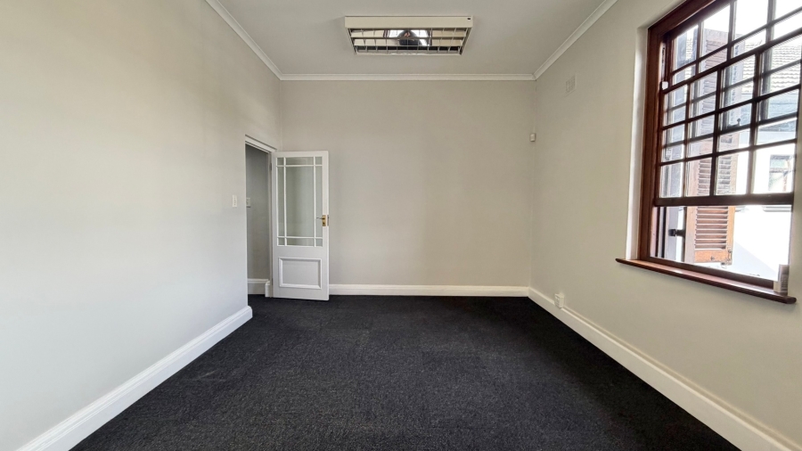 To Let Commercial Property for Rent in Somerset West Western Cape
